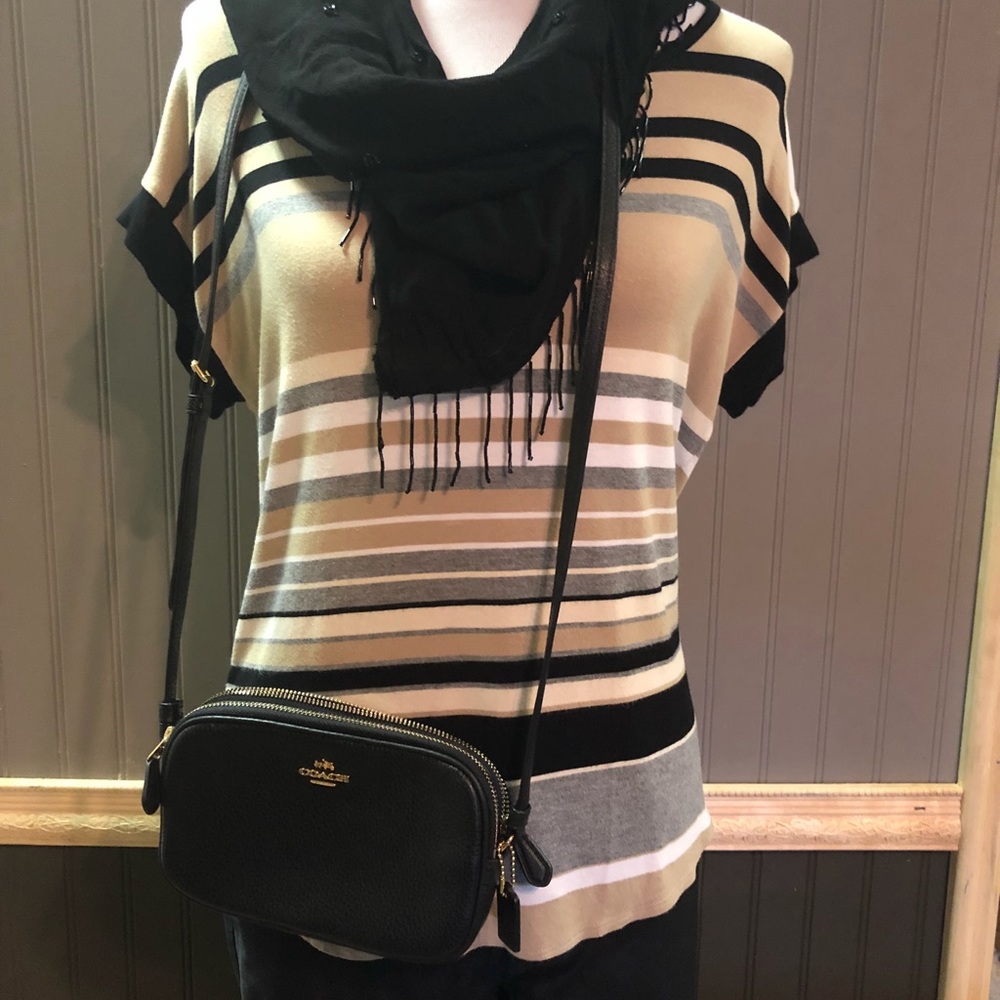 💐♠️🌾 Black, beige, and white quality women’s top